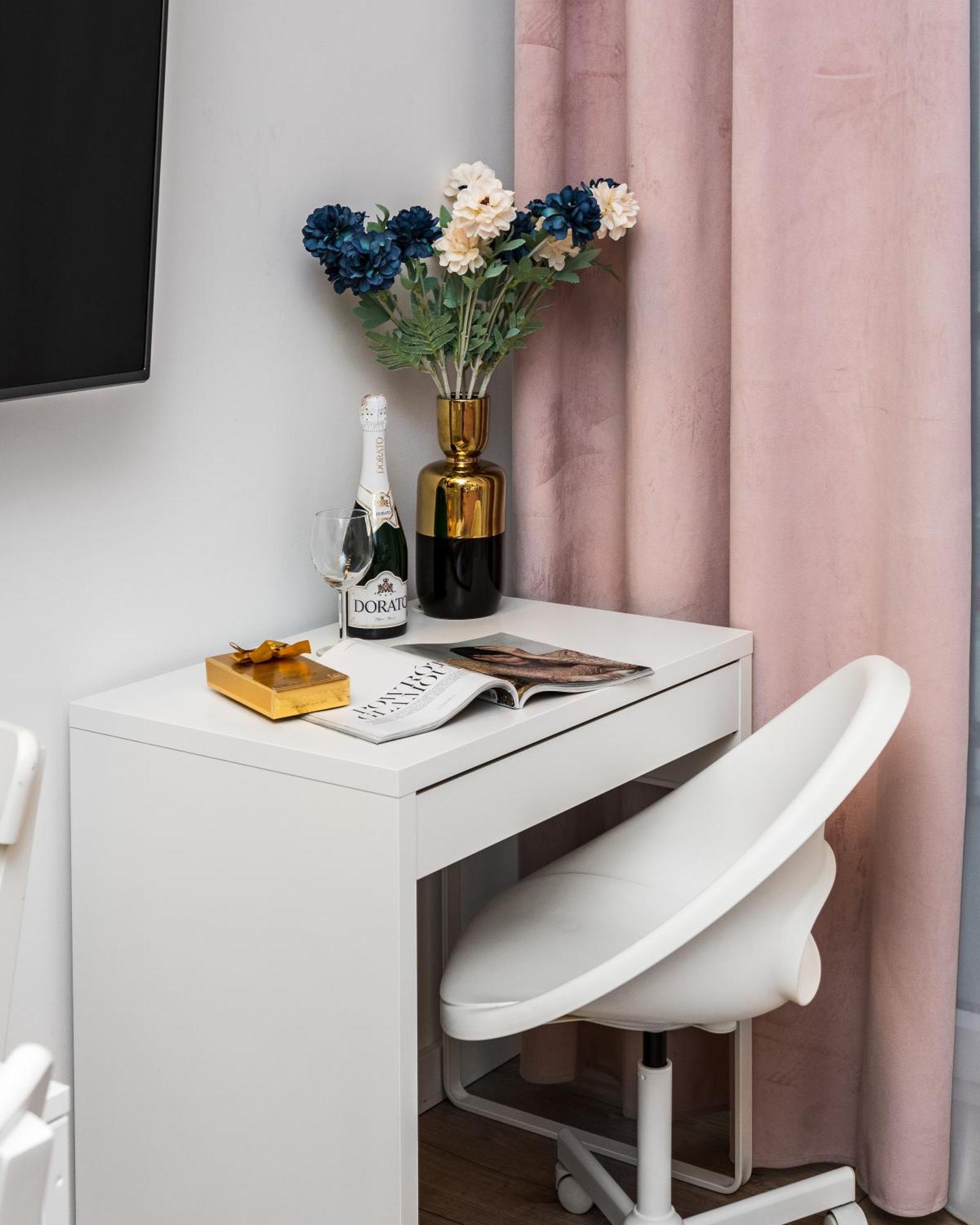 Apartamenty 24H Kasprzaka Варшава Екстер'єр фото
